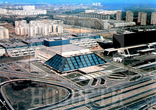 Београдске приче: Центар Сава и пешчара